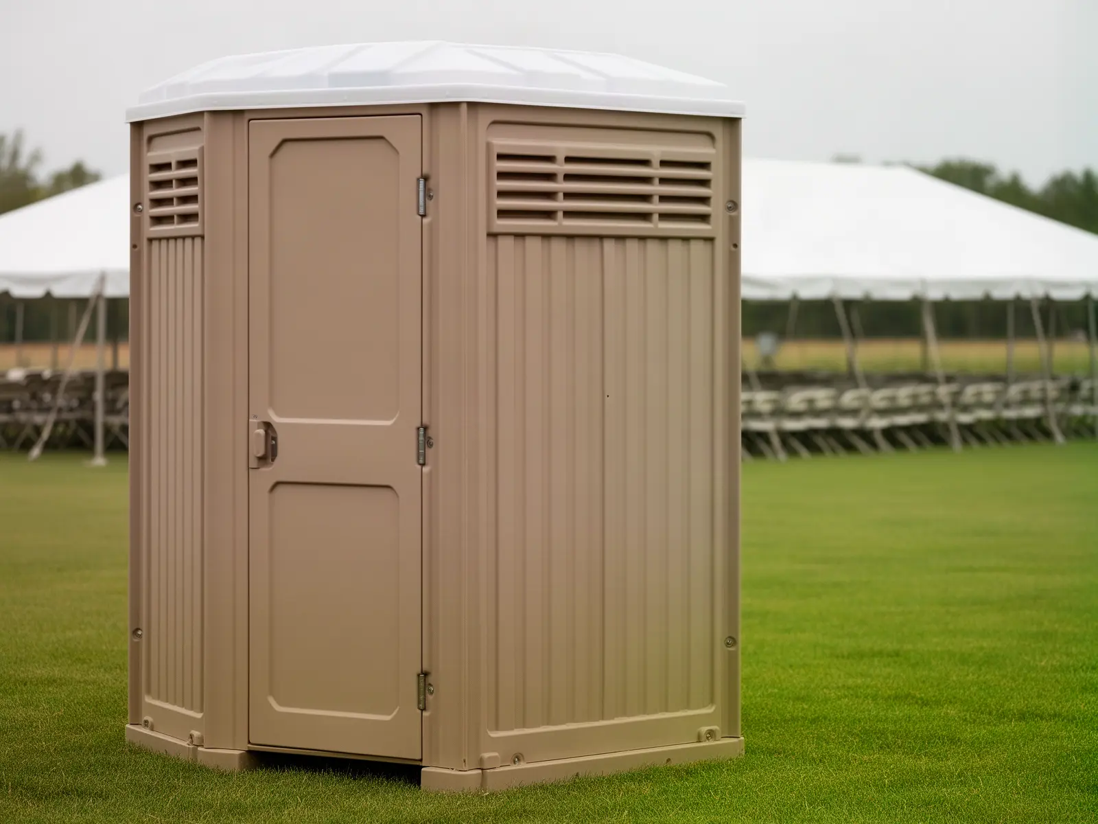 Clean porta potty unit from Petersen & McKinney Porta Potties & Septic in Philadelphia, PA